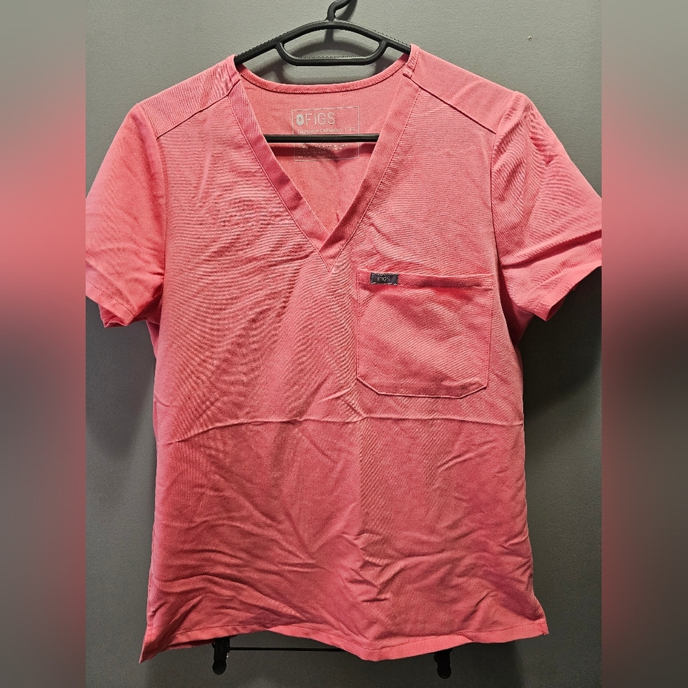 Figs Catarina One Pocket Pink Scrub Top XS